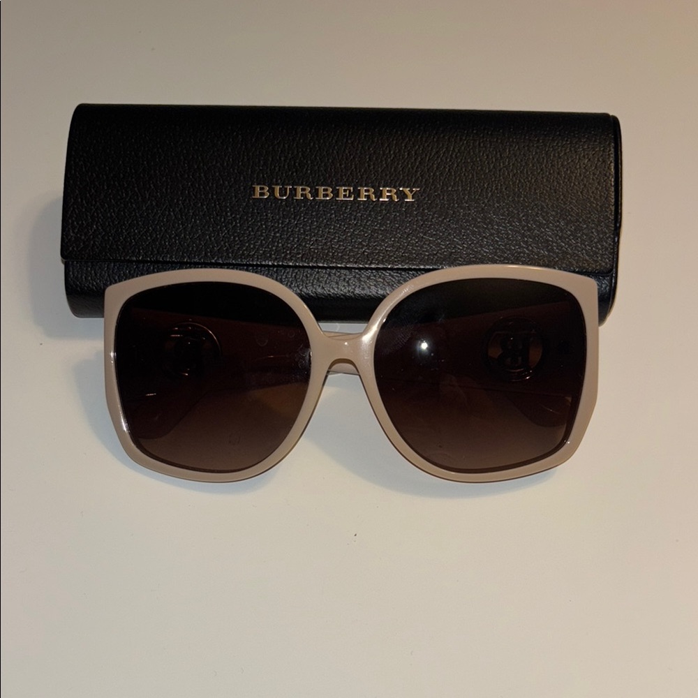 Burberry Women's Sunglasses - Cream and Brown